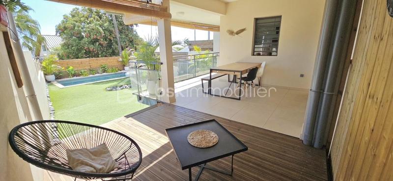 Maison - 106 m² - 5 pièces