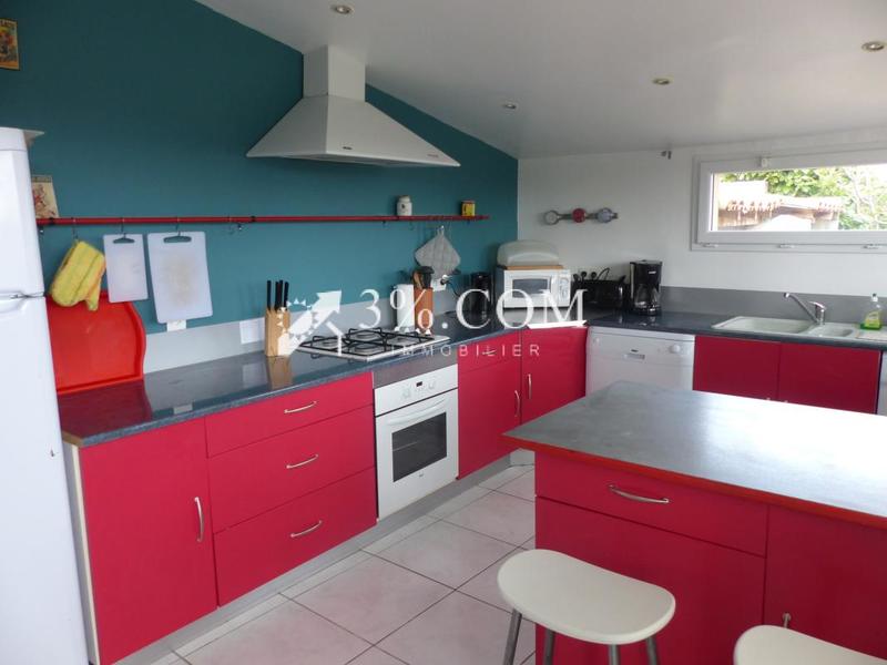 Maison - 300 m² - 7 pièces