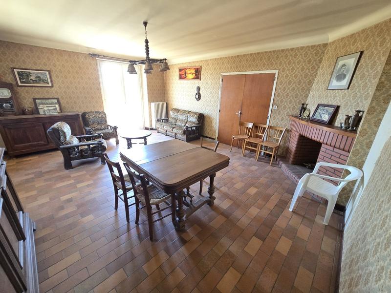 Corps de ferme - 260 m² - 6 pièces