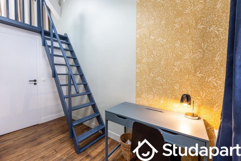 Chambre - 11 m² - 1 pièce