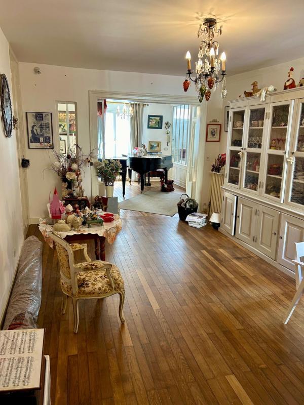 Maison - 180 m² - 5 pièces