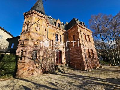 Château - 370 m² - 15 pièces