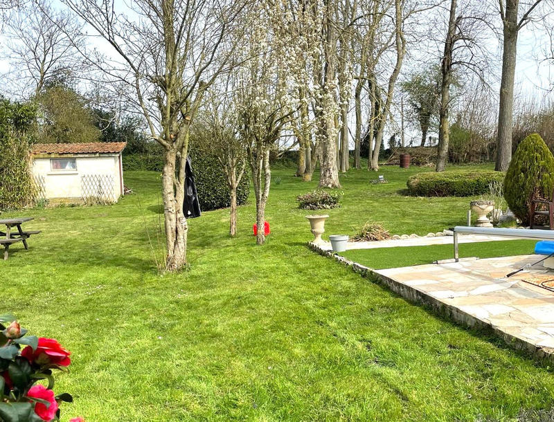 Maison - 196 m² - 8 pièces