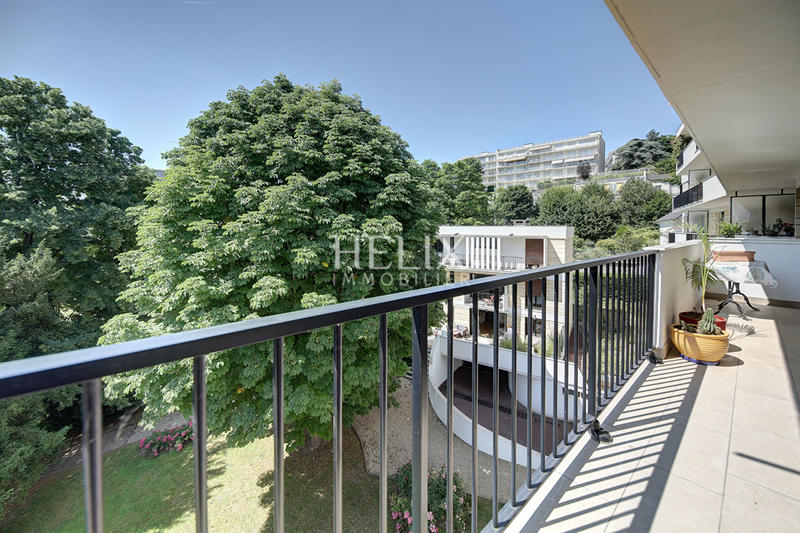 Appartement - 96 m² - 5 pièces