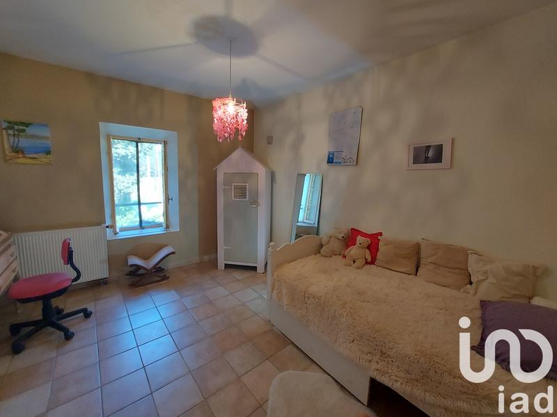 Maison - 242 m² - 7 pièces