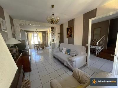 Maison - 102 m² - 5 pièces