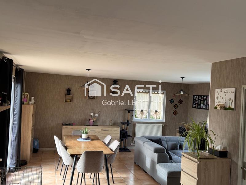 Maison - 88 m² - 5 pièces