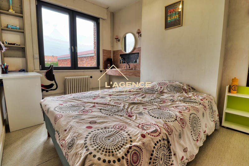 Maison - 147 m² - 9 pièces