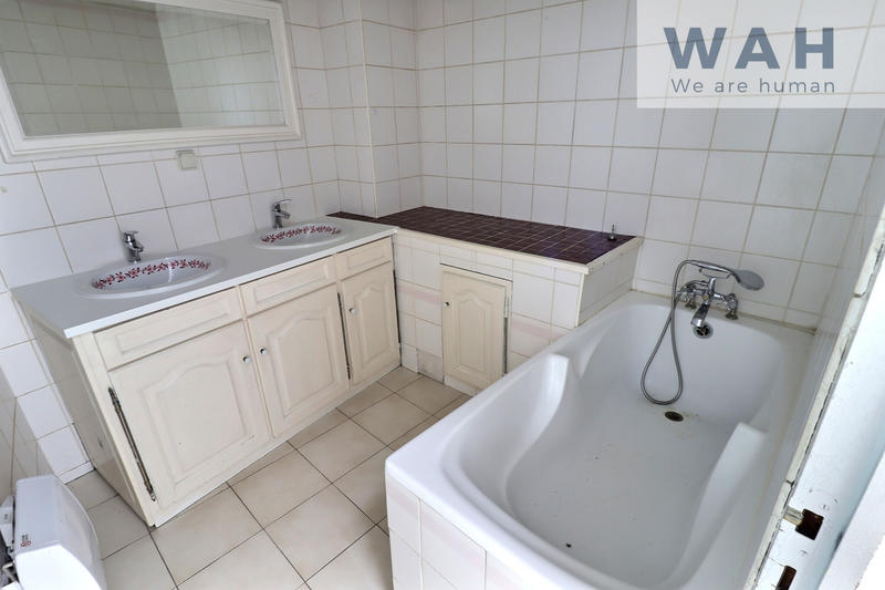 Maison - 167 m² - 6 pièces