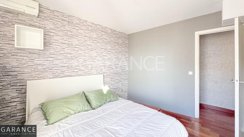 Appartement - 152 m² - 6 pièces