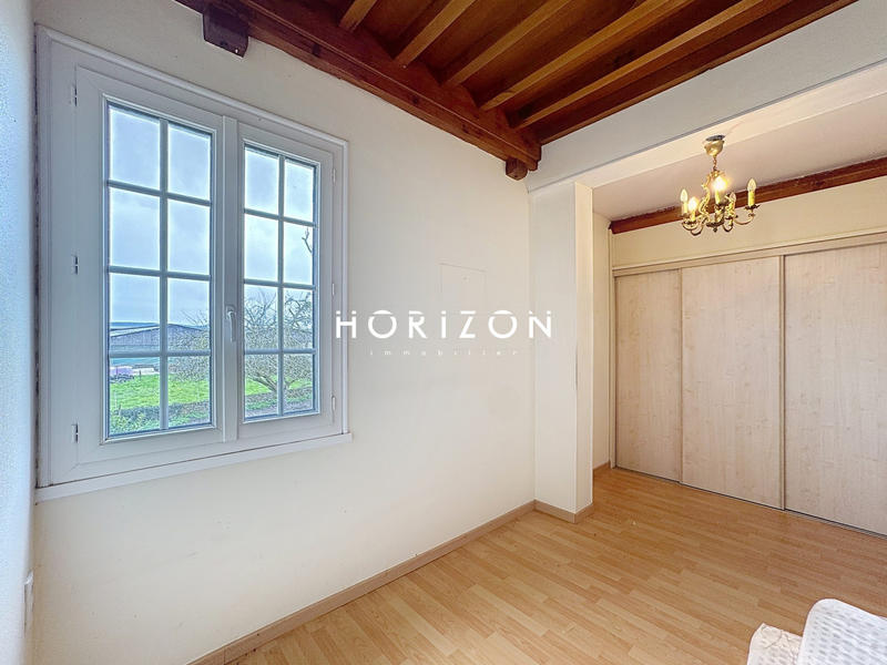 Maison ancienne - 249 m² - 9 pièces