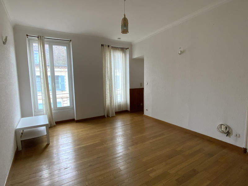 Appartement - 96 m² - 5 pièces