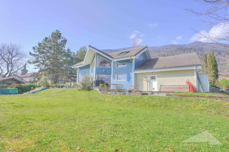 Maison contemporaine - 111 m² - 5 pièces