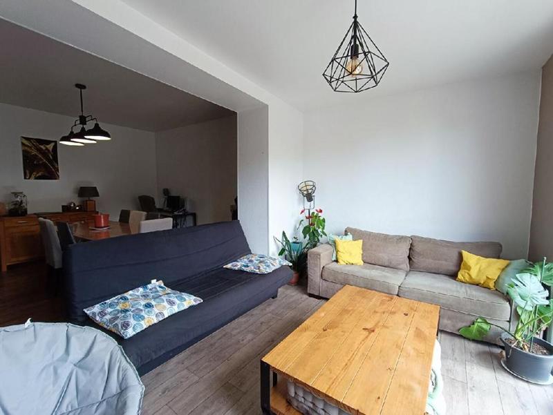 Maison - 90 m² - 6 pièces