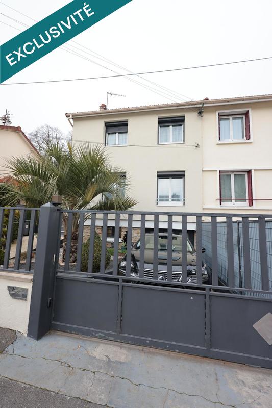 Maison - 90 m² - 5 pièces