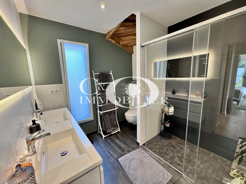 Maison - 190 m² - 7 pièces