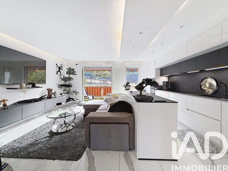 Appartement - 70 m² - 3 pièces