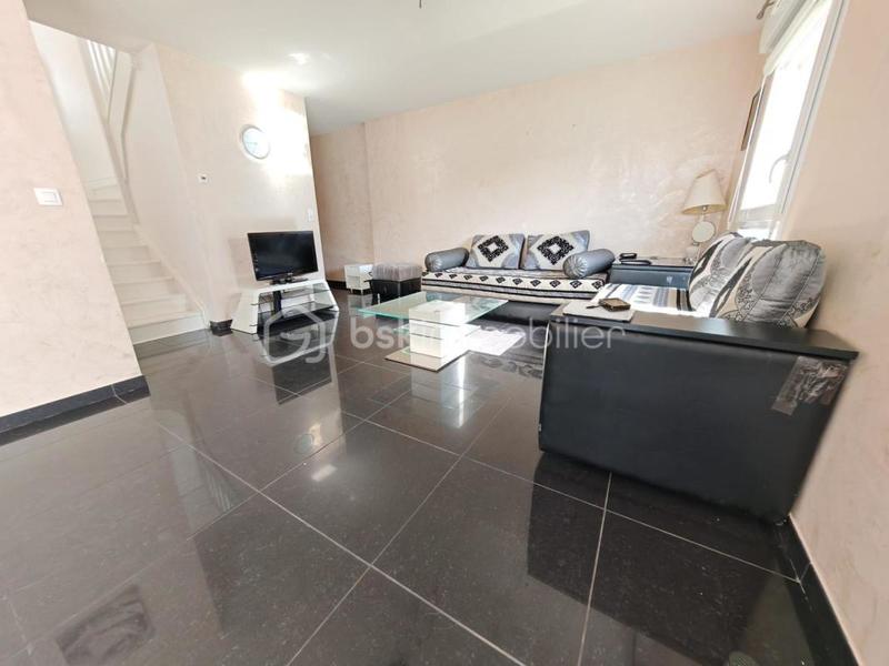 Maison - 94 m² - 5 pièces