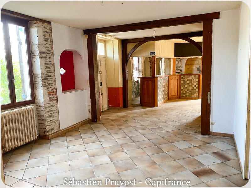 Maison en pierre - 642 m² - 22 pièces