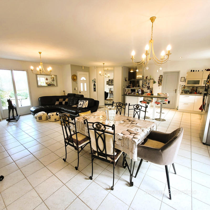 Maison - 102 m² - 4 pièces