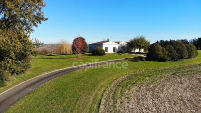 Villa - 188 m² - 6 pièces