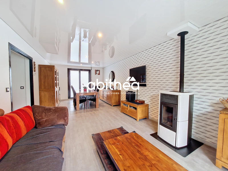 Maison - 90 m² - 3 pièces