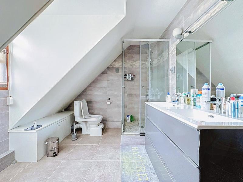 Maison - 187 m² - 6 pièces