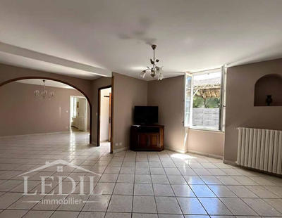 Maison en pierre - 110 m² - 5 pièces