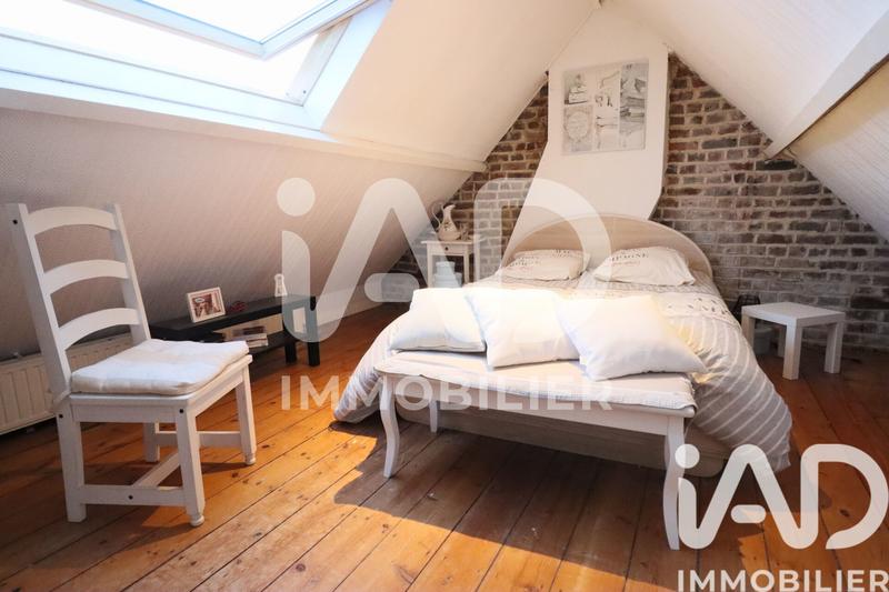 Maison - 225 m² - 9 pièces