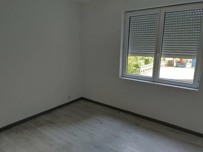 Maison - 240 m² - 11 pièces