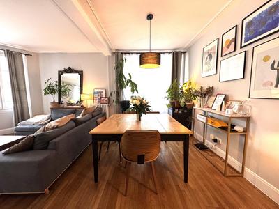 Appartement - 82 m² - 3 pièces