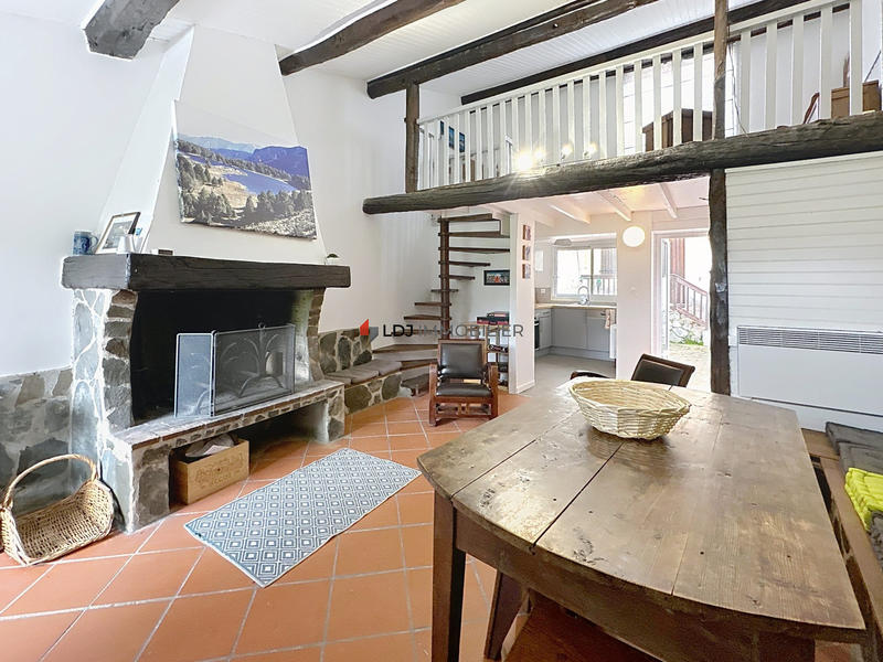 Maison - 82 m² - 5 pièces