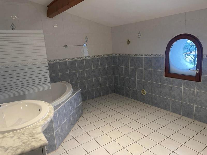 Appartement - 78 m² - 3 pièces