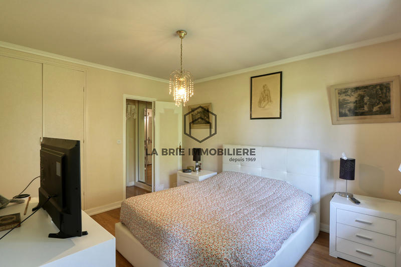 Maison - 122 m² - 5 pièces