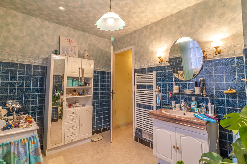 Maison - 137 m² - 6 pièces