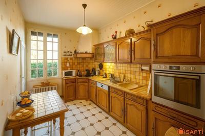 Maison - 159 m² - 8 pièces