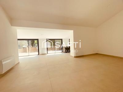 Maison - 97 m² - 3 pièces