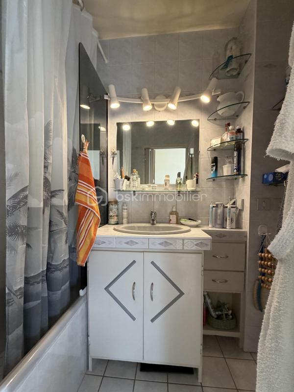 Appartement - 94 m² - 5 pièces