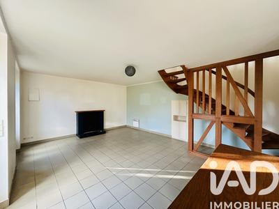 Maison - 94 m² - 5 pièces