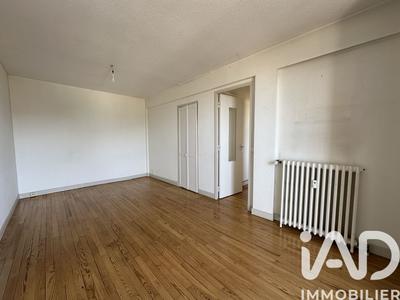 Appartement - 65 m² - 4 pièces