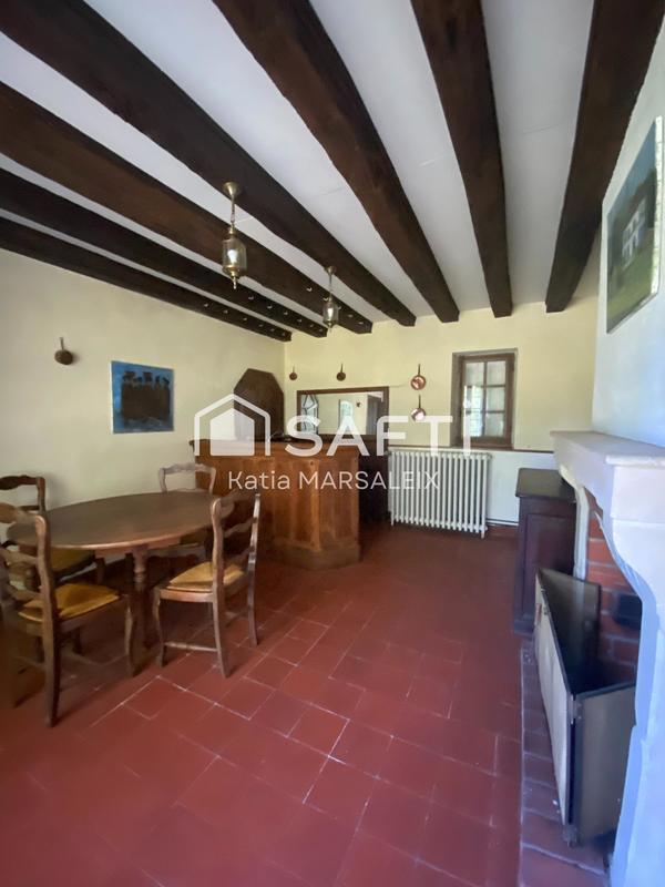 Maison - 239 m² - 9 pièces