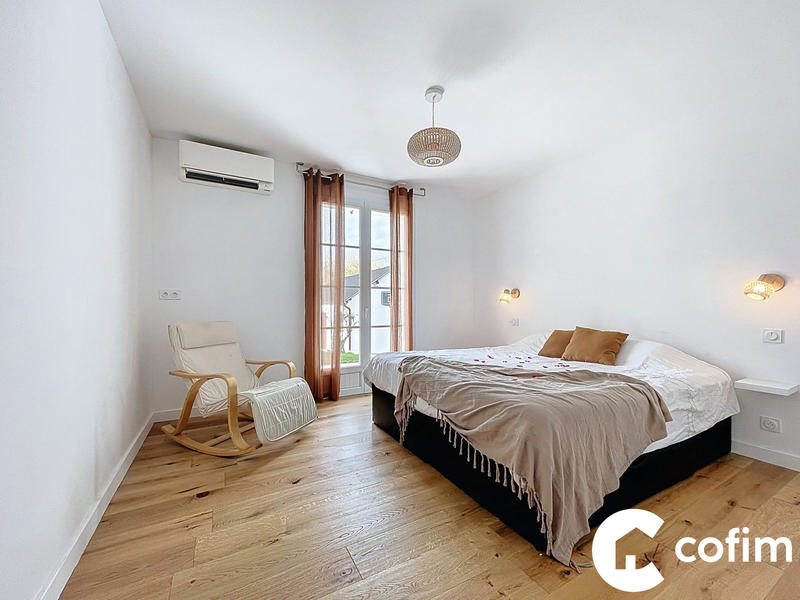 Maison - 163 m² - 5 pièces