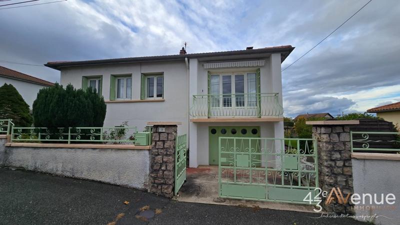Maison - 90 m² - 5 pièces