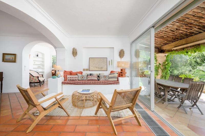 Maison - 195 m² - 7 pièces