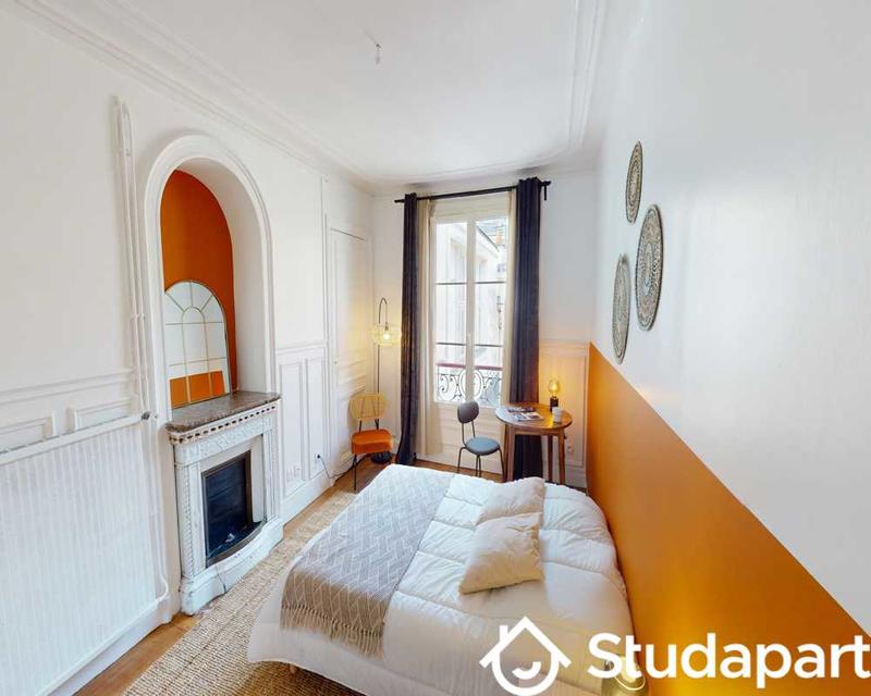 Chambre - 80 m² - 1 pièce