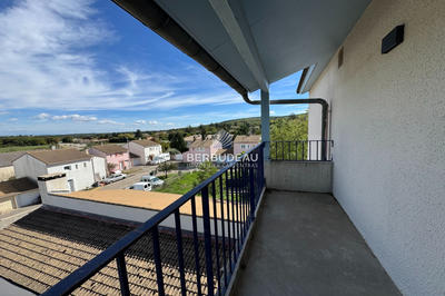 Appartement - 100 m² - 4 pièces