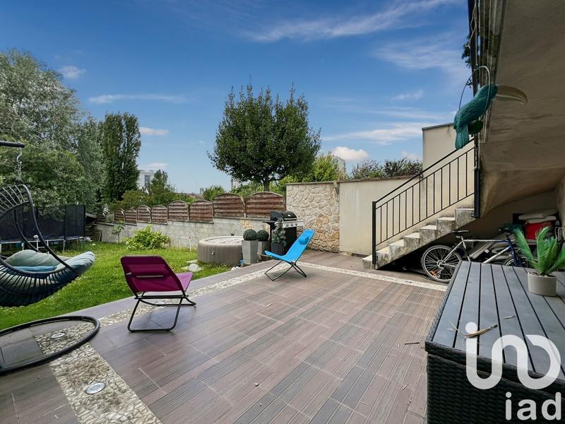 Maison - 110 m² - 5 pièces