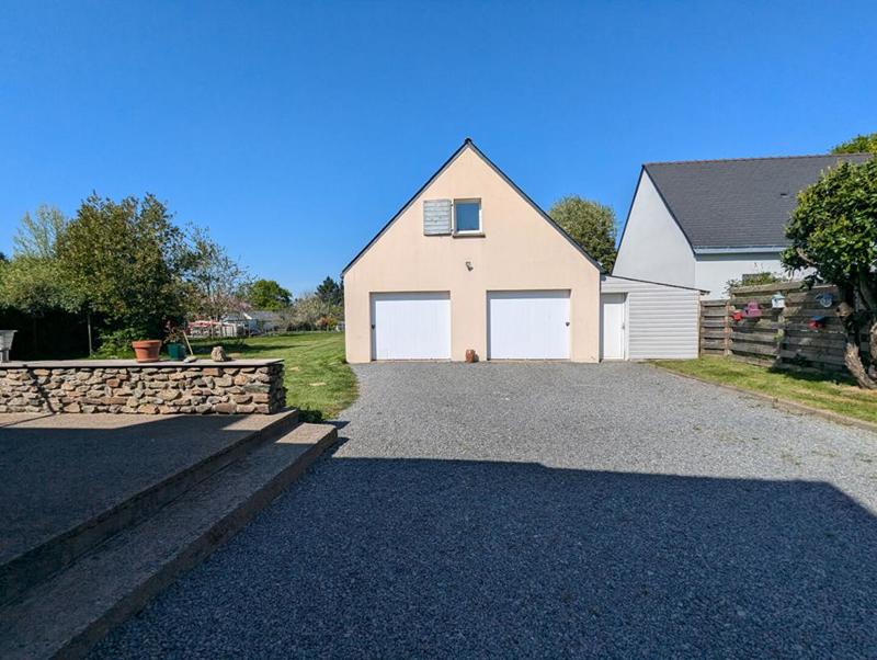 Maison - 165 m² - 8 pièces