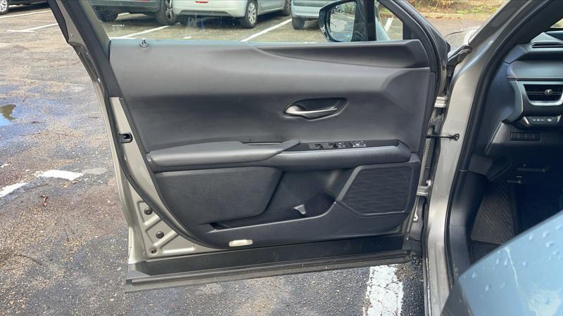 Lexus Ux 2.0 Vvt-ie 250h Hybrid Bva6 Pack Business