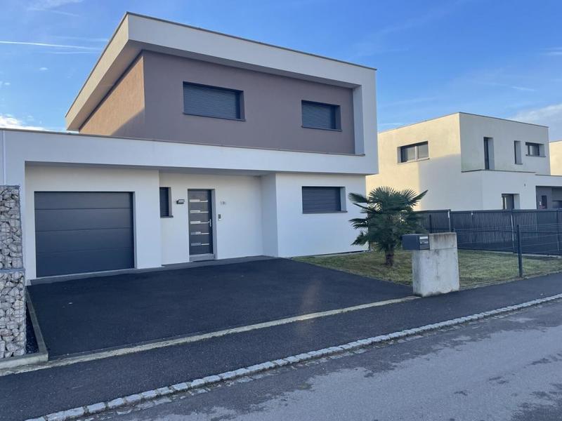 Maison - 142 m² - 5 pièces